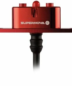 Supernova - E3 Tail Light 2 - Feu Arrière Pour Porte-bagages 6V -Velos Electriques Boutique supernova e3 tail light 2 feu arriere porte bagages rouge 3840x2160